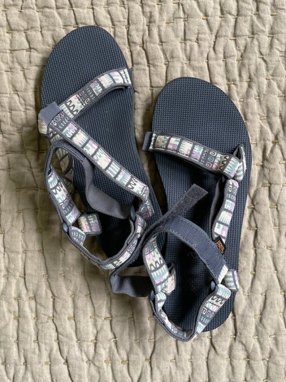 Tevas Universal Womens Geo Mashup Peach Ice, Size 9